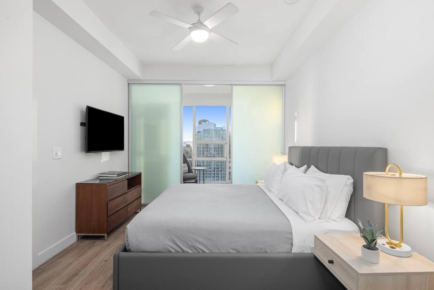 Level Downtown La South Olive Otel Los Angeles Dış mekan fotoğraf